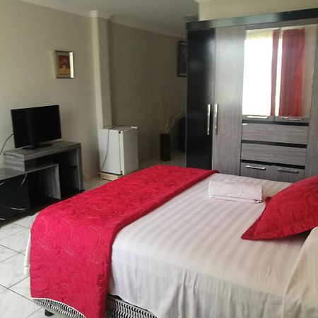 Dorado Hotel Кобиха Екстериор снимка