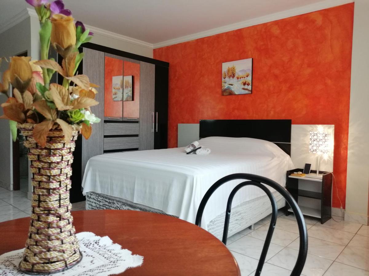 Dorado Hotel Кобиха Екстериор снимка